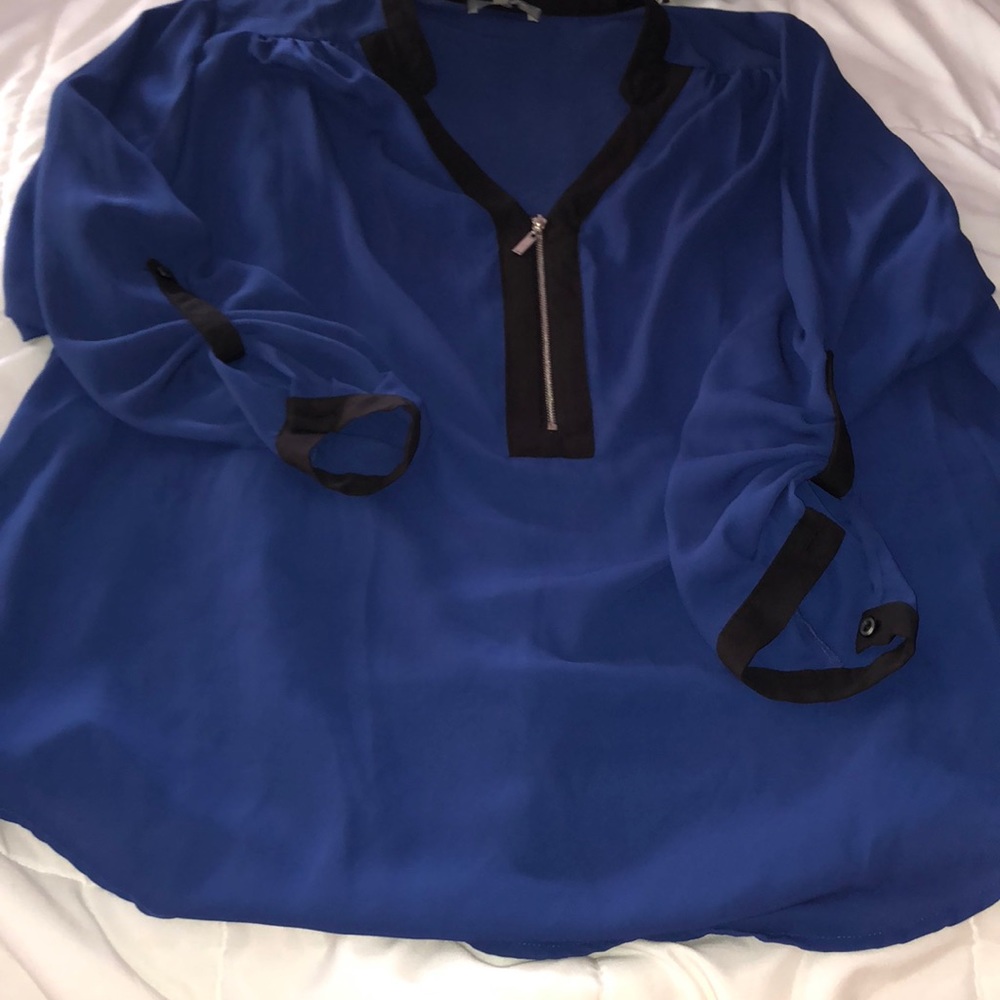 Women’s shirt